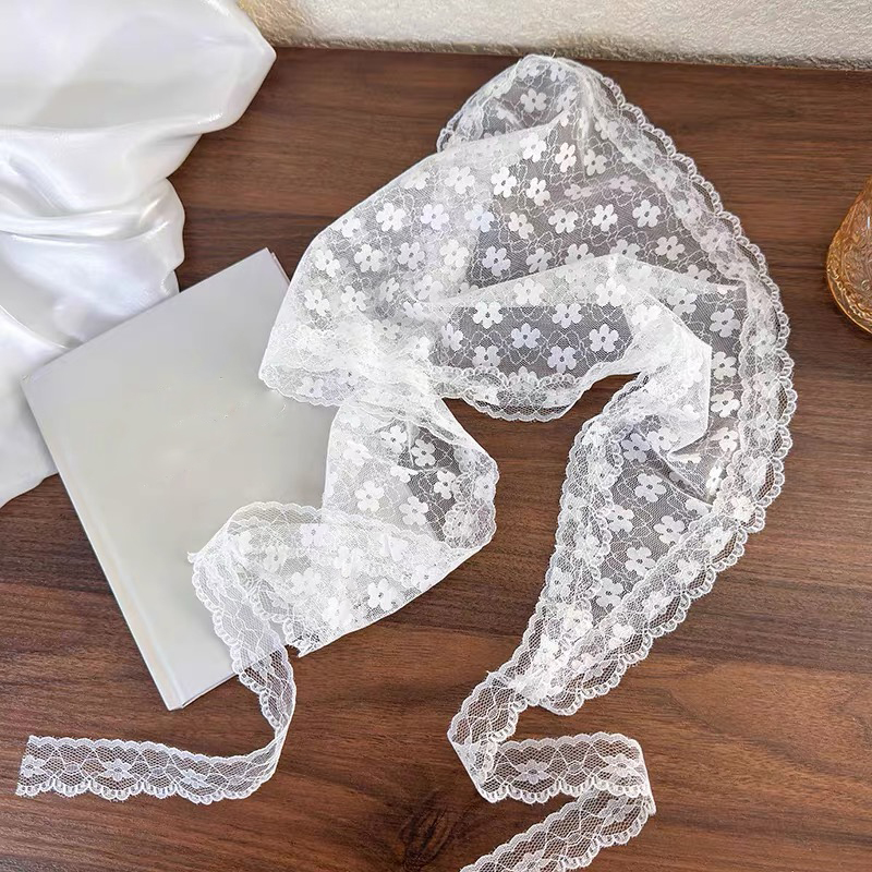 الأبيض المنسوجة الأزهار الدانت - مراجعة Travel Accessories Aesthetic وسعره
